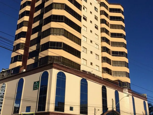 Imagem 2: Apartamento com 127,00m² privativos, no centro de Tramandaí, três quartos, sendo dois