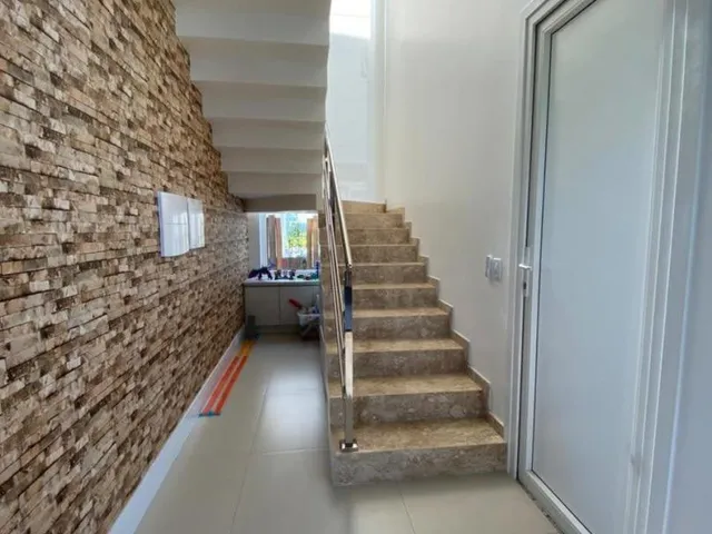 Imagem 14: Linda Casa, Quatro Quartos, Sendo Três Suítes, Mobiliada e Decorada. R$-1.600-Mil