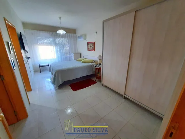 Imagem 14: Casa térrea no centro de Tramandaí, com quatro quartos, mobiliada. R$-800-Mil