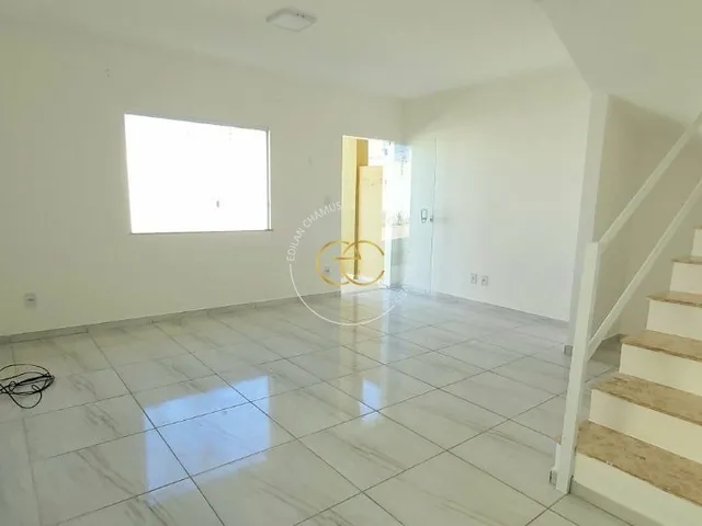 Imagem 2: Casa solta com jardim e privacidade
