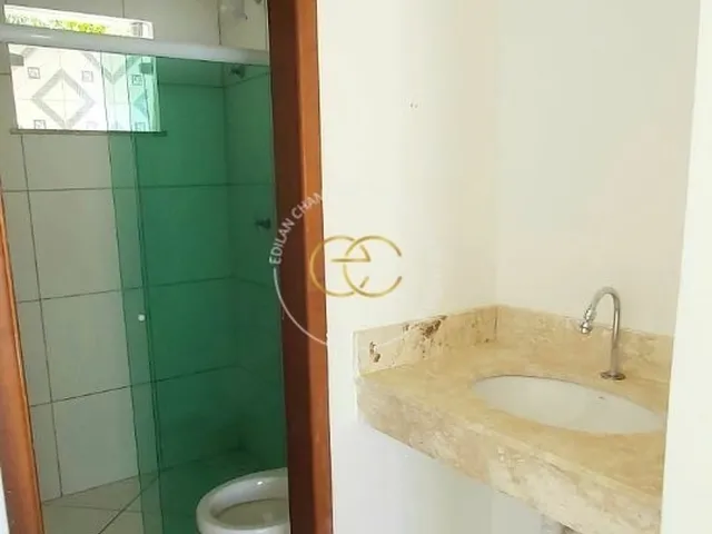 Imagem 3: Casa solta com jardim e privacidade