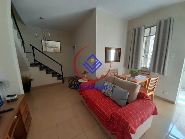 Imagem: CASA TRIPLEX DE QUATRO QUARTOS À VENDA