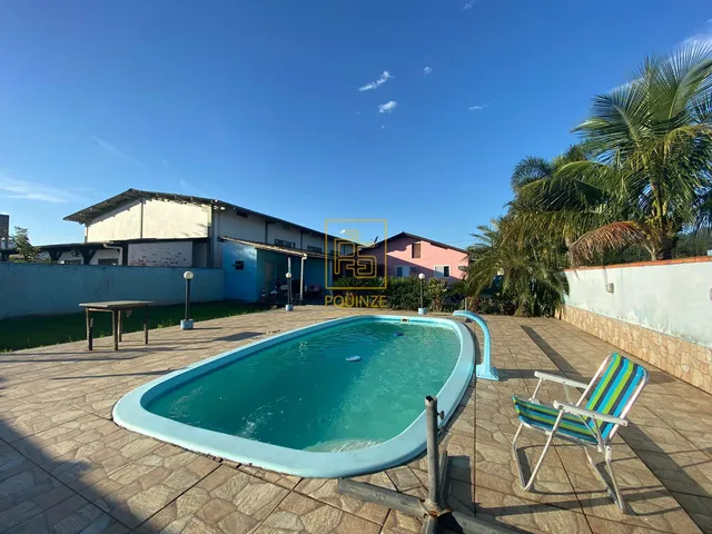 Imagem: Casa com piscina no bairro Cruzeiro em Rio