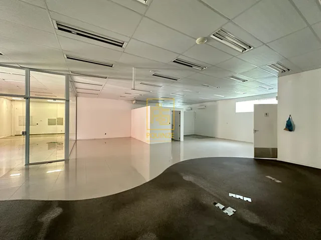 Imagem: Sala Comercial Ampla no Coração de Benedito