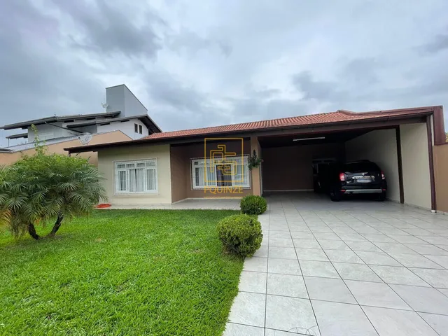 Imagem: Ampla casa com área de festa em região