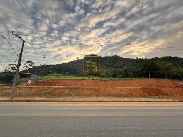 Imagem: Terreno amplo no bairro dos Estados em Timbó