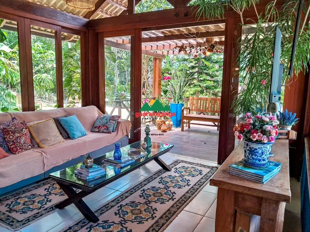 Imagem 11: Chácara com casa duplex de 250m² em uma área de 5.000 m², com deck com churrasqu