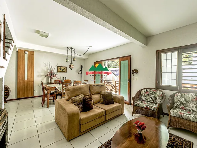 Imagem 14: Casa triplex de 405 m² com cinco suítes e um maravilhoso deck no terceiro andar