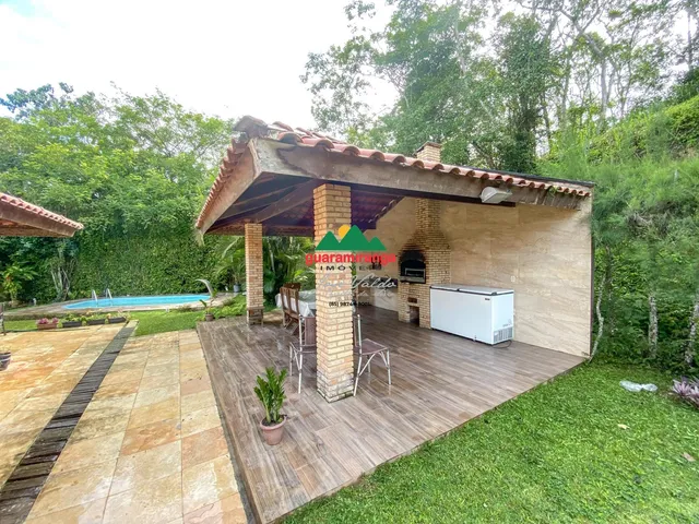 Imagem 11: Casa com 250 m² de área construída com 04 amplas suítes, piscina e mezanino, dis