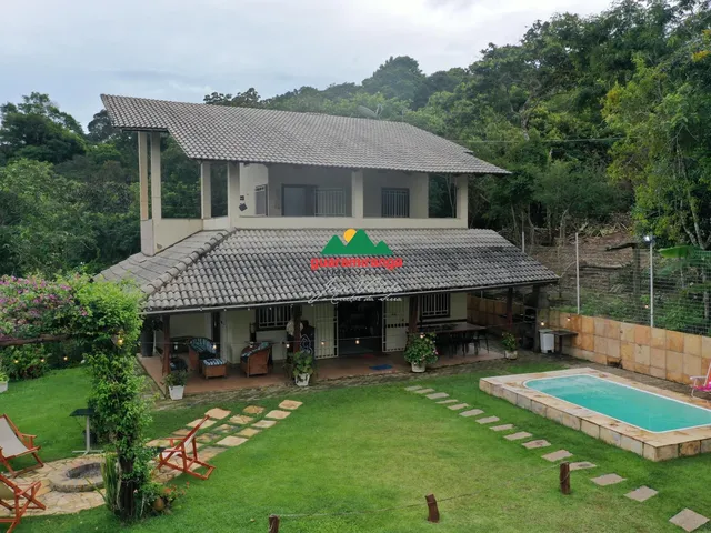 Imagem 5: Casa em condomínio informal com 3 quartos sendo 2 suítes, piscina aquecida e lar