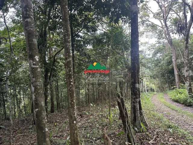 Imagem: Terreno com 7.595,54 m² localizando na