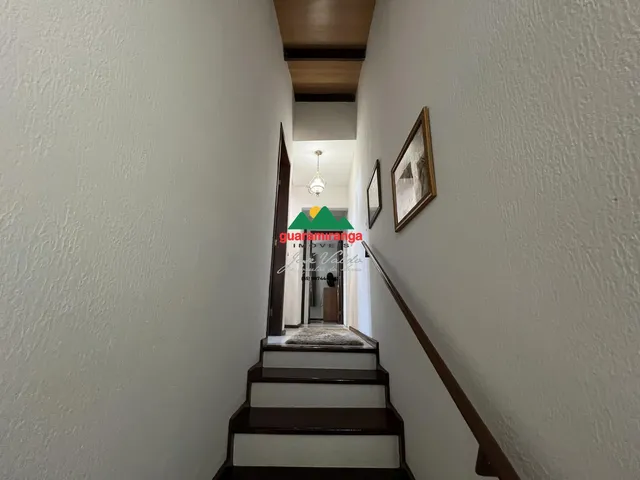 Imagem 10: Casa mobiliada em condomínio, com varanda, deck com churrasqueira e lavabo em Gu