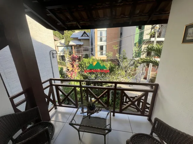 Imagem 13: Casa mobiliada em condomínio, com varanda, deck com churrasqueira e lavabo em Gu