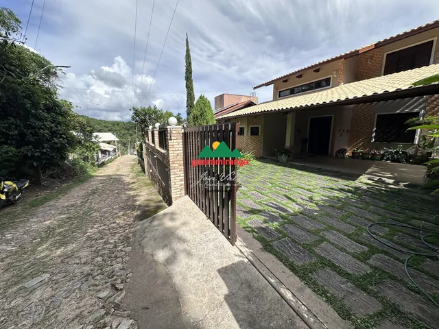 Imagem 3: Mansão triplex com 05 quartos em localização privilegiada no Centro de Guaramira