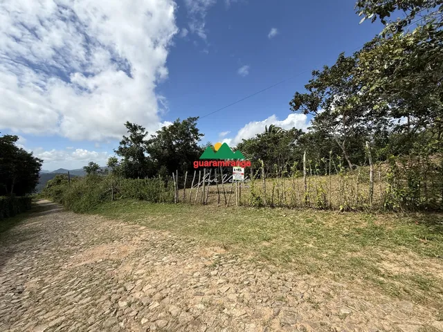 Imagem: Terreno com frente de 24,93m, com uma excelente