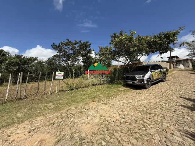 Imagem 7: Terreno com frente de 24,93m, com uma excelente área plana e vista