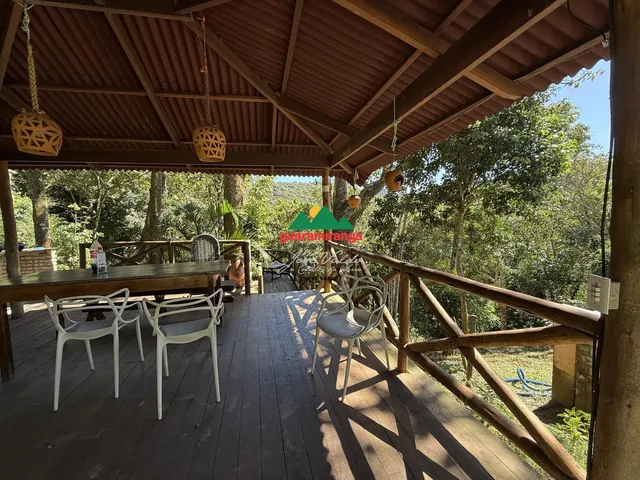 Imagem 12: Casa de 400m² em condomínio com 4.000m² de área de terreno com piscina