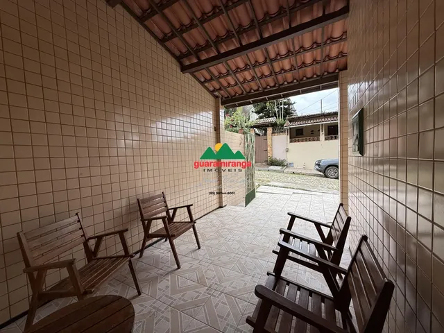 Imagem 9: Casa com localização privilegiada perto do centro, com varanda e quintal espaços