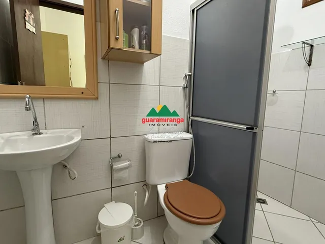 Imagem 12: ?Propriedade com casa de 162 m², chalés de 35 m² e 50 m² e deck de 26 m² na serr