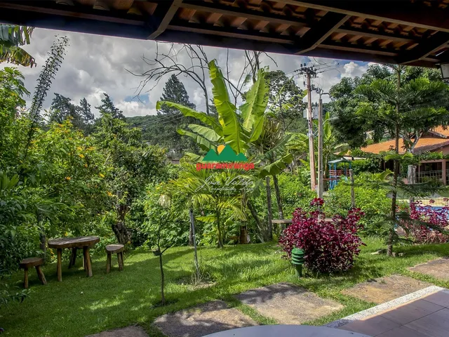 Imagem 6: Chalé com 60 m², 02 quartos sendo 01 suítes, com mezanino, piscina e churrasquei