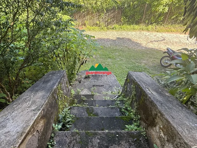 Imagem 6: Casa colonial com 250 m² construídos em meio ao clima agradável da serra de Guar