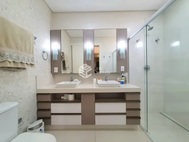 Imagem 14: Seu Novo Lar à Beira-Mar: Apartamento Luxuoso no Edifício Don Afonso!