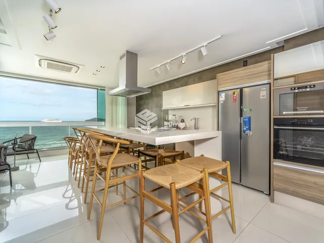 Imagem 2: Apartamento Luxuoso com Vista Mar no Edifício Metrópolis em BC!