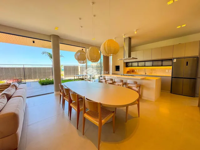 Imagem 6: Casa Alto Padrão Mobiliada com Vista Mar - Pátio Estaleiro