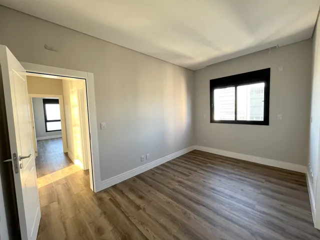 Imagem 8: Paramount Tower Apartamento com 4 dormitórios