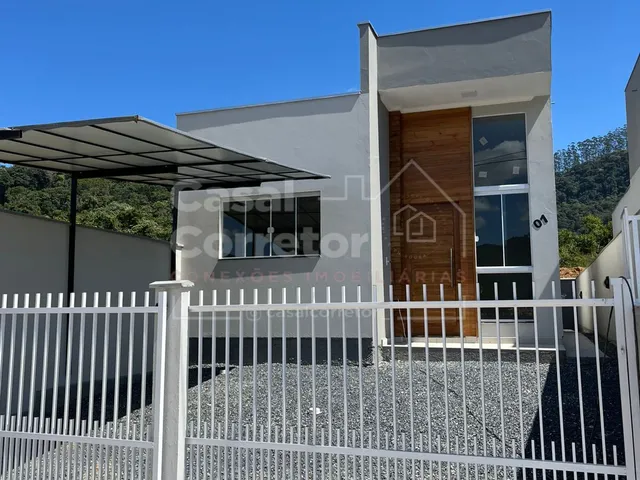 Imagem: CASA BAIXA DE 3 DORMITÓRIOS SENDO 1 SUÍTE