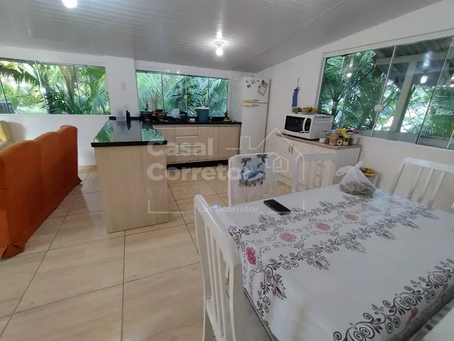 Imagem 12: CASA DE ALVENARIA DE 180m² COM TRÊS DORMITÓRIOS SENDO UMA SUÍTE