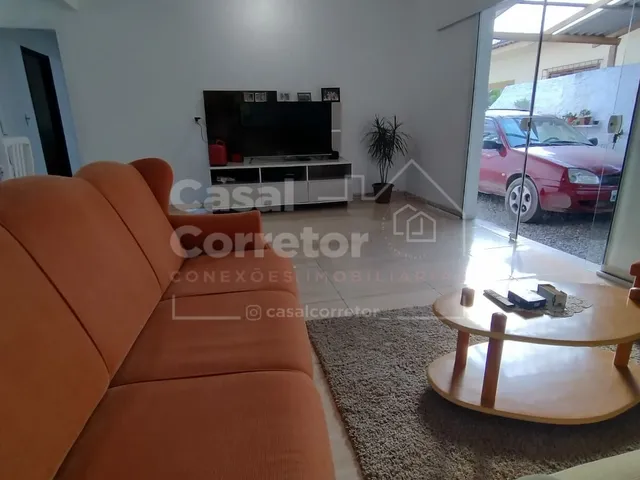 Imagem 9: CASA DE ALVENARIA DE 180m² COM TRÊS DORMITÓRIOS SENDO UMA SUÍTE