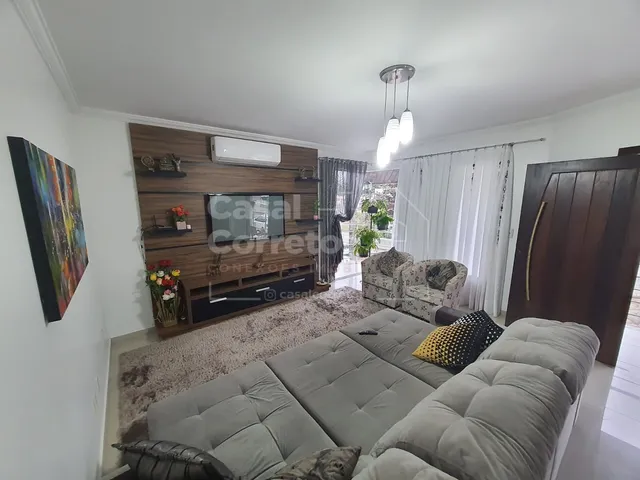 Imagem 3: ESPETACULAR CASA MUITO BEM LOCALIZADA