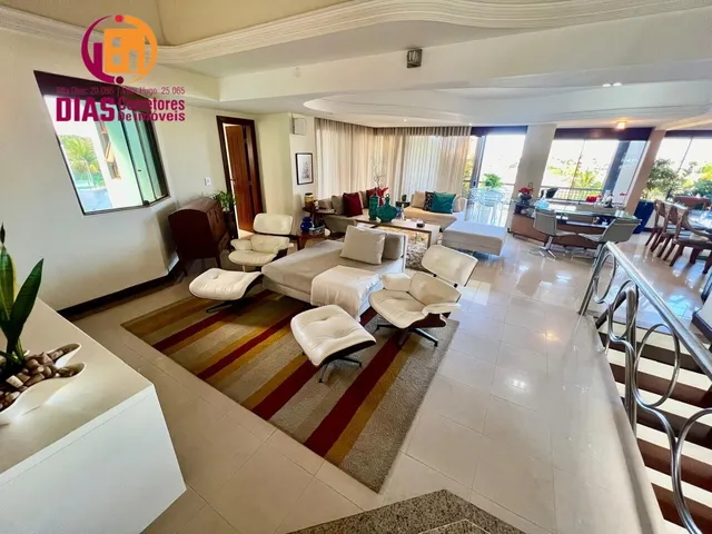 Imagem: A casa em condomínio possui 10 Dormitórios, 4 Suítes, 4