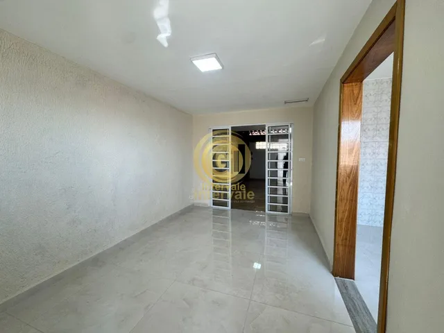 Imagem 6: Imperdível Casa À Venda em Jacareí-Sp, Jardim Nova Esperança: 2 Quartos, 1 Sala, 2 Vagas de Garagem, 116,63 M² de Área