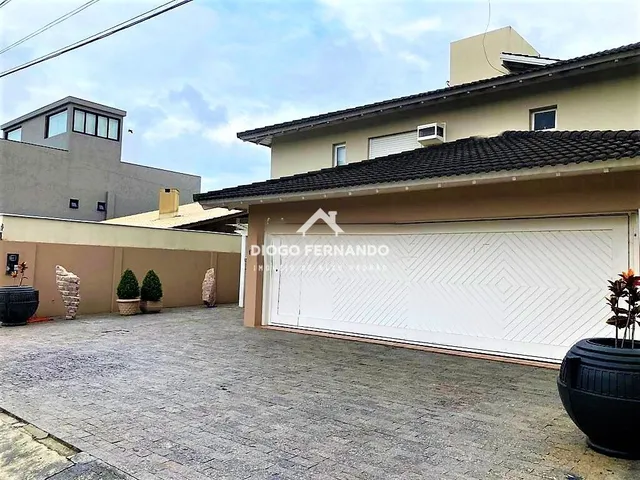 Imagem: Linda Casa em Loteamento de Alto Padrão