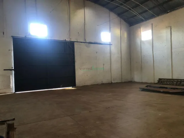 Imagem 4: Pavilhão Sala comercial com aluguel por R$3.500 /mês