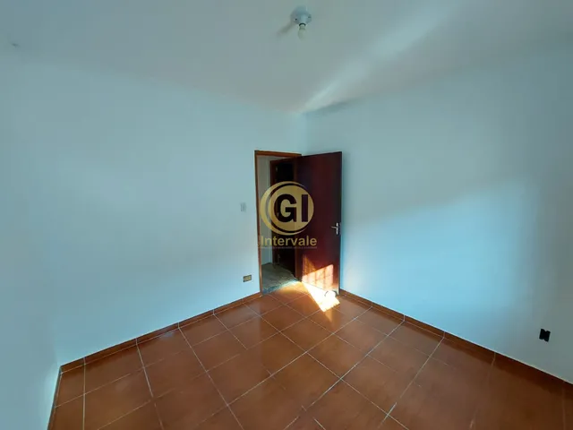 Imagem 8: Imóvel À Venda em Jacareí-Sp: Casa Ampla com 3 Quartos, 1 Suíte e 3 Vagas na Cidade Jardim!