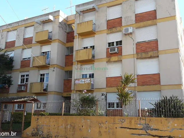 Imagem 1: Apartamento Apartamento com 3 dormitórios