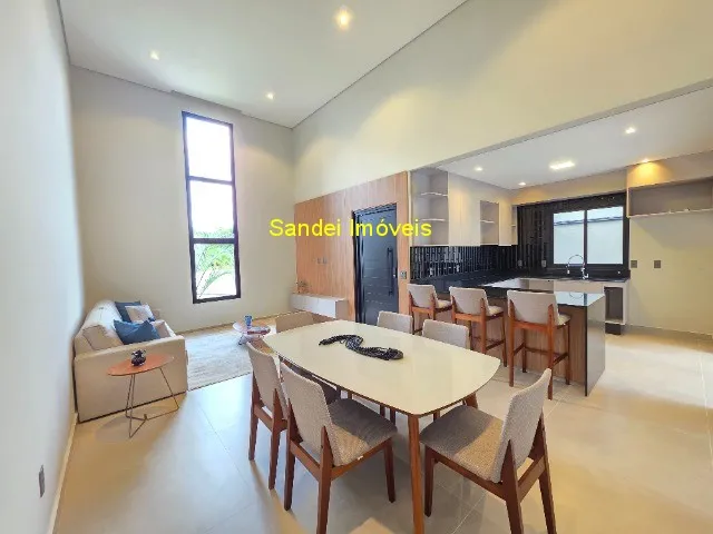 Imagem: Casa de luxo em condomínio com 3 suítes