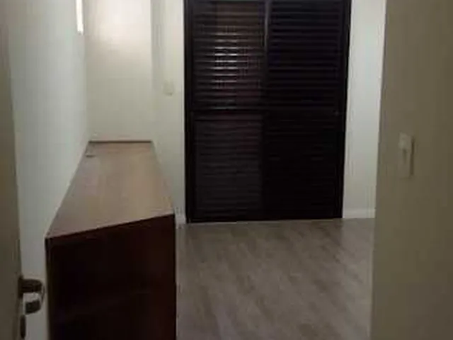 Imagem: O apartamento possui 3 Dormitórios, 1 Suíte, 2 Banheiros,