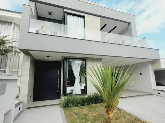 Imagem: A casa possui 6 Dormitórios, 1 Suíte, 3 Banheiros, 4