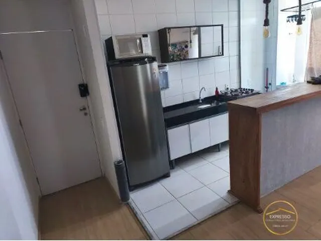 Imagem: O apartamento possui 3 Dormitórios, 1 Banheiro, 1 Vaga na