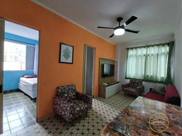 Imagem: O apartamento possui 2 Dormitórios, 1 Banheiro, 1 Vaga na