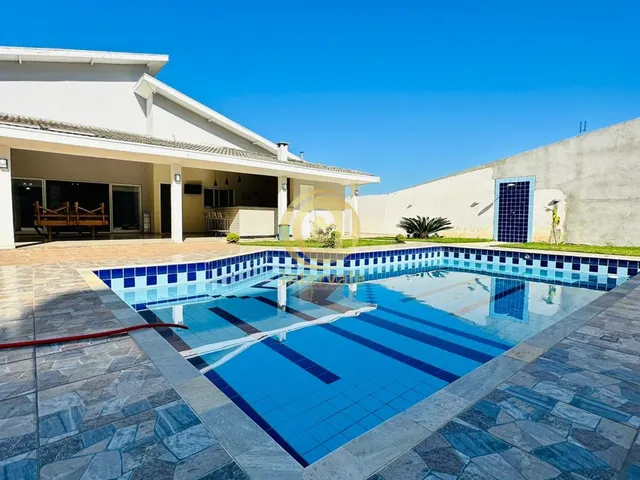 Imagem: Casa Terrea no Condominio Santa Helena