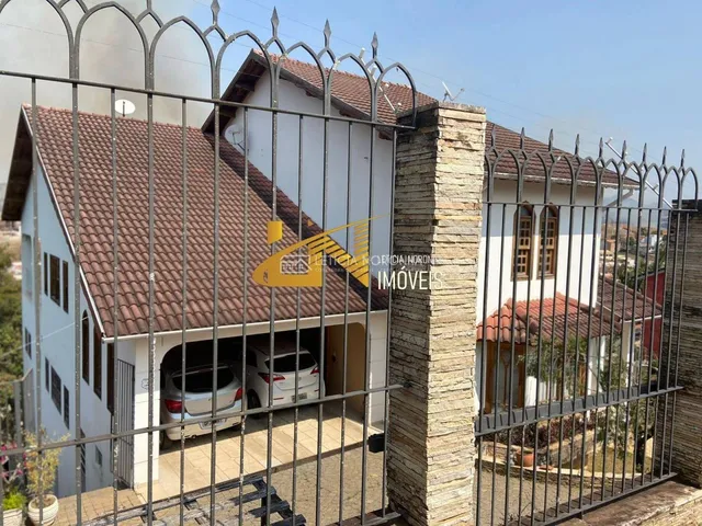 Imagem 2: Casa com 6 quartos à Venda, Vale dos Pinheiros - São Lourenço
