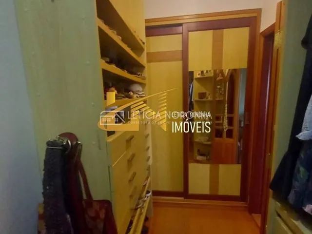 Imagem 14: Casa com 6 quartos à Venda, Vale dos Pinheiros - São Lourenço