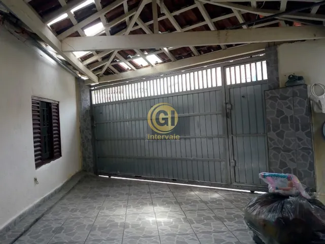 Imagem 2: Casa com Edícula no Centro de Jacareí Área Comercial e Residencial