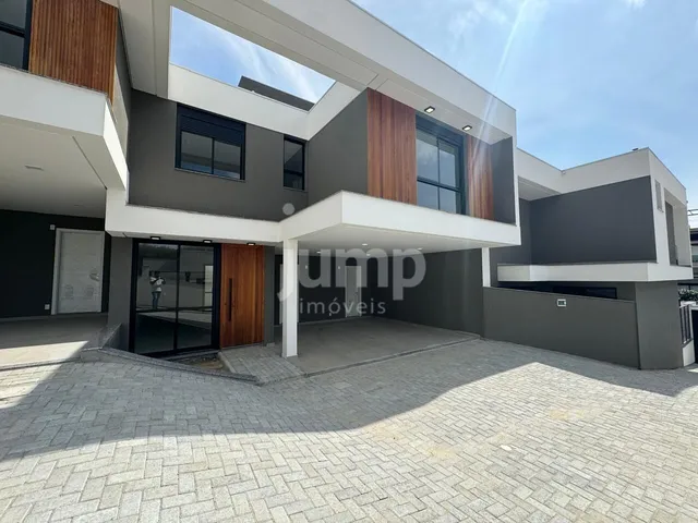 Imagem: Casa de alto padrão com 3 dormitórios
