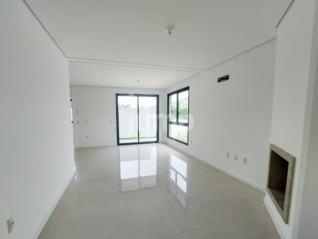 Imagem 1: Village Du Soleil - Casa com 3 dormitórios (3 suítes) à venda, 160 m² - 350m da praia